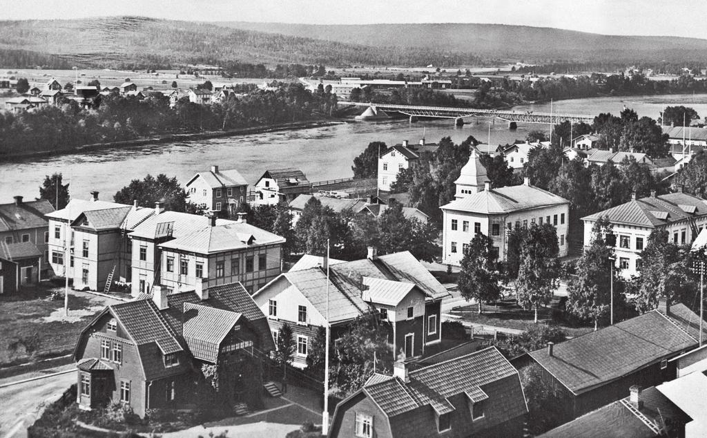 trävaru handlare och rysk konsul. Han tillhörde också stadsfullmäktige. Billow avled 1910 och huset övertogs av Bankaktie bolaget Norra Sverige.