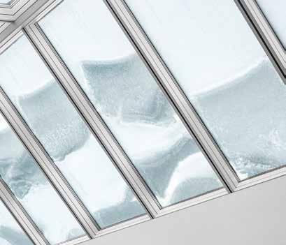 ! P g a byggnadslagstiftning får takljuslösningar med öppningsbara fönster EJ installeras lägre än 2,5 m från golvet.