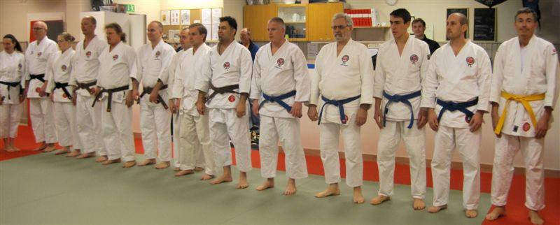 Instruktörsläger hos Kyo Helgen vecka 5 samlades över 30 aspiranter och instruktörer i KYO's dojo i Göteborg. Uppslutningen var mycket god då alla klubbar utom en var representerade på lägret.
