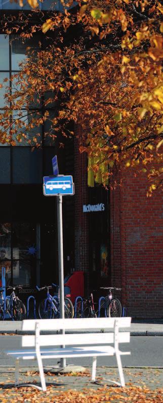 Det här är Concordia Bus.... KONTRAKTSTRAFIK Sverige Marknadsledare. Swebus har 103 entreprenader och 200 miljoner kunder på en marknad värd 12 miljarder SEK som till 90 procent är avreglerad.