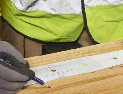 Dessa är tydligt markerade på måttbandet Placering av REDAir BATTS Skivorna monteras vanligtvis stående. Vi rekommenderar att monteringen påbörjas vid ett utvändigt hörn.