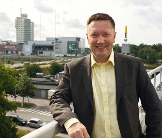 Håkan Ebersjö, Director Product Marketing Våra kunder byter system när de själva vill! En av styrkorna med Epicor och Epicors affärssystem är att kunderna aldrig tvingas byta till nyare system.