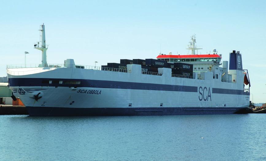 Unifeeder A/S Danmark Filial klarerar fartygen.
