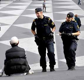 den dagliga verksamheten. Sammantaget ställer allt detta större krav på planering, uppföljning samt ledning och styrning inom varje polismyndighet m.fl.