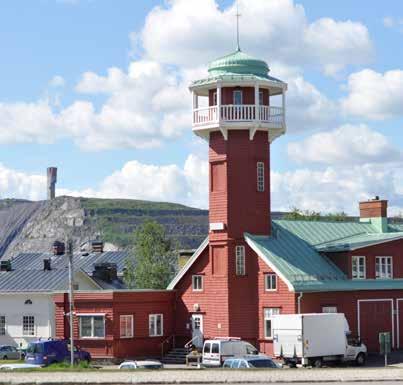 Det finns flera olika riksintressen som överlappar varandra i och runt Kiruna, riksintresse för kulturmiljö, rennäring, turism, kommunikation och för värdefulla ämnen, material och mineral.