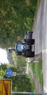 För avfarter och påfarter vid motorvägar, korsningar och rondeller Beroende på hur hårdtrafikerade de är kan trafik på vägrenskanter orsaka stora skador.