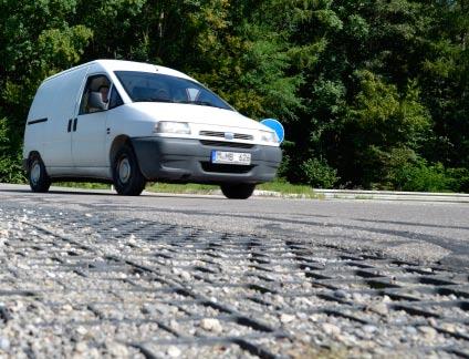 RoadEdgePave kan användas för att bredda smala