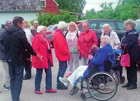 Han lovade att vi skulle märka skillnad efter ett par dagar. Vi fick också se den gamla träkyrkan som byggts i flera omgångar och som idag fortfarande används för gudstjänster och konserter.