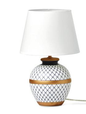 495 Bordslampa Carla i krom med svart lampskärm, Ø 17, H 49 cm, E14, 199 Passar bra