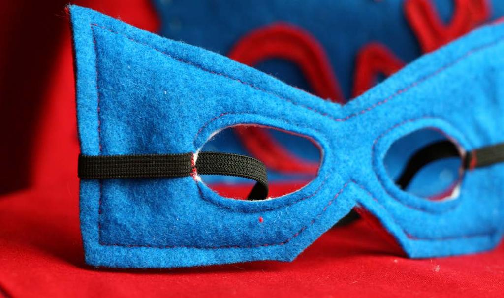 Oktober Foto: Eye Mask av Chiot s Run på flickr.com Gosedjursövernattning Fredag 27 oktober kl 16.