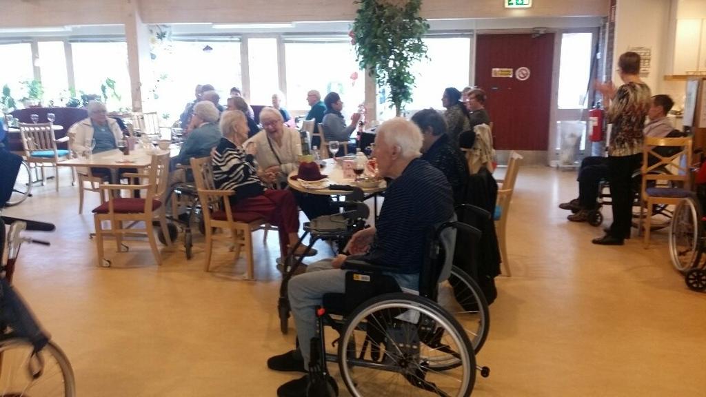 korv. Roffe Larsson stod för underhållningen