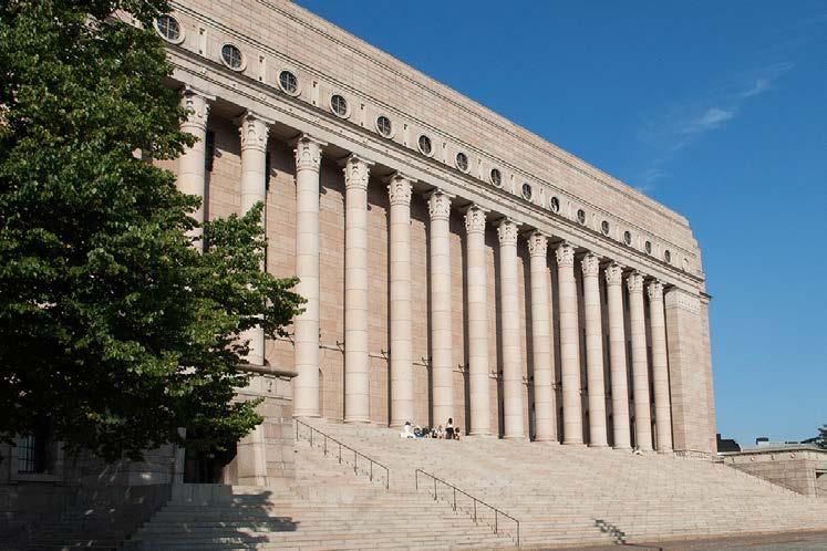 Förvaltningsorgan 2016 Fullmäktige, som utses av riksdagen, utövar tillsyn över FPA.