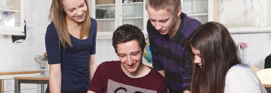 Tilläggsaktiviteter: It s My Future, Möte med en entreprenör och Idéer som gör det möjligt. Min framtid & ekonomi Läromedlet vänder sig främst till elever i årskurs 8-9 eller första året på gymnasiet.