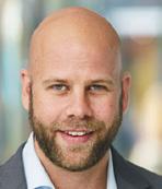 Företaget är guldpartner till Ung Företagsamhet och Triton har valt att främst stötta projekt inom Ung Företagsamhet som gynnar ungdomar i utsatta områden.