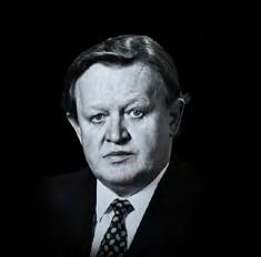 MAUNO KOIVISTO MARTTI AHTISAARI DEN EFTERTÄNKSAMMA GRUBBLAREN DEN KOSMOPOLITISKA FREDSMÄKLAREN Koivisto deltog i andra världskriget som soldat. Hur påverkade erfarenheterna hans sätt att tänka?