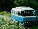 Tillverkad för hand skapas den första husbilen från företaget HYMER, Caravano.