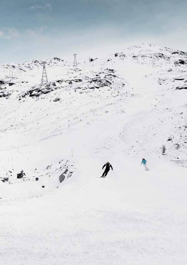 bilar Personbilar Snötid, tid för oförglömliga resor, tid för vintersemester.