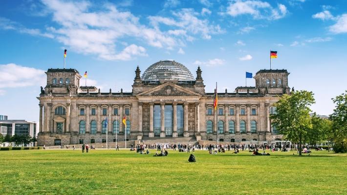 Rigsdagen Tyska teknikmuseet i Berlin (14.1 km) Deutsches Technik Museum Berlin eller Tekniska museet i Berlin, är förmodligen bäst designat för lite äldre barn och vuxna.
