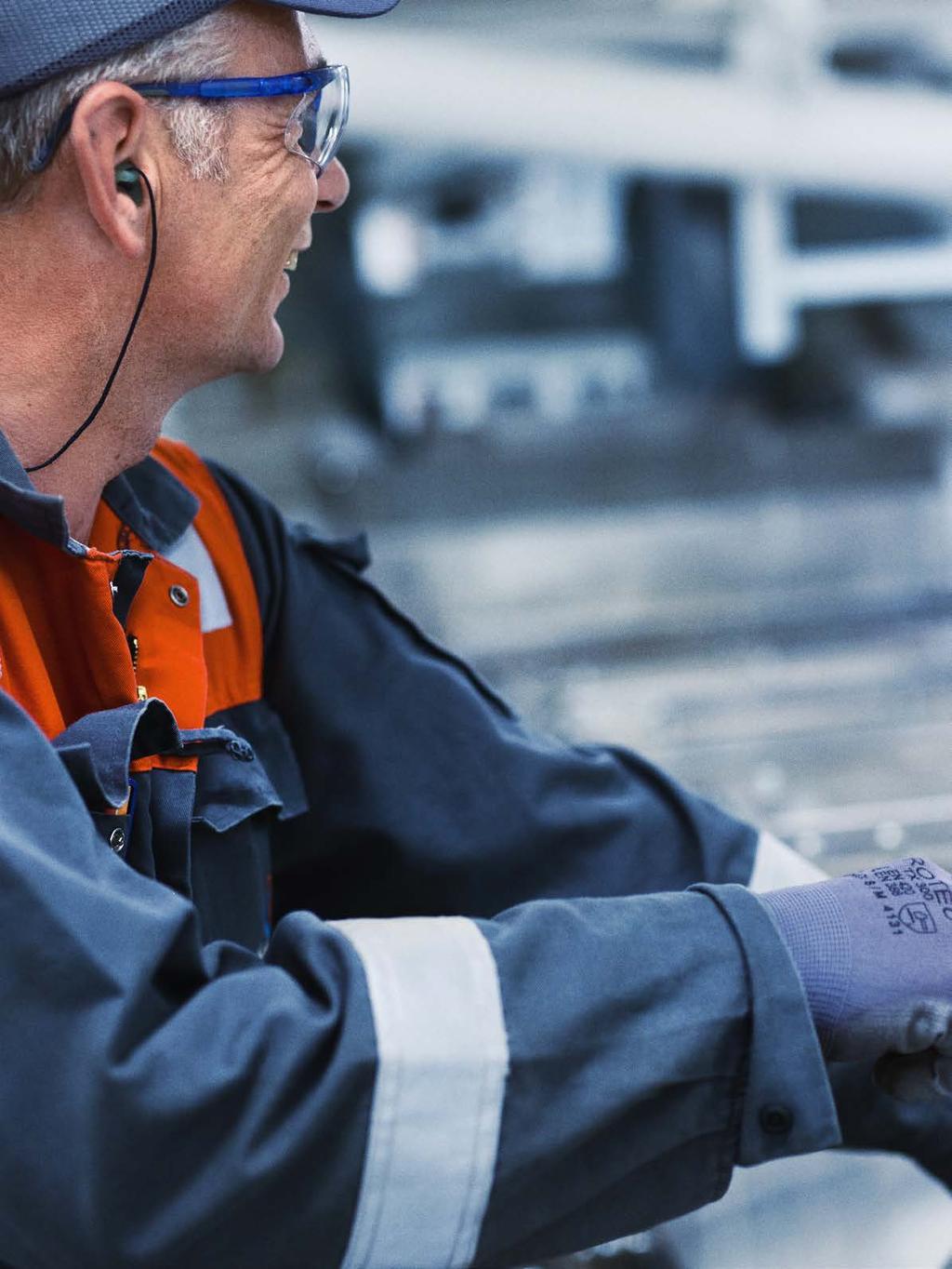 Detta är Wärtsilä Wärtsilä är en världsledande leverantör av avancerade teknologier och kompletta livscykellösningar för marin- och energimarknaderna.