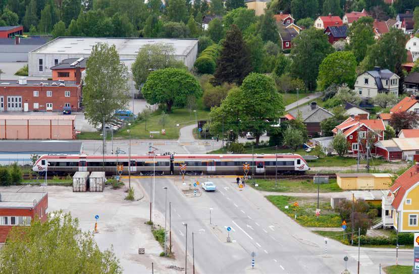 1. Med utgångspunkt från ansökningarna publicerar vi ett utkast till tågplan.