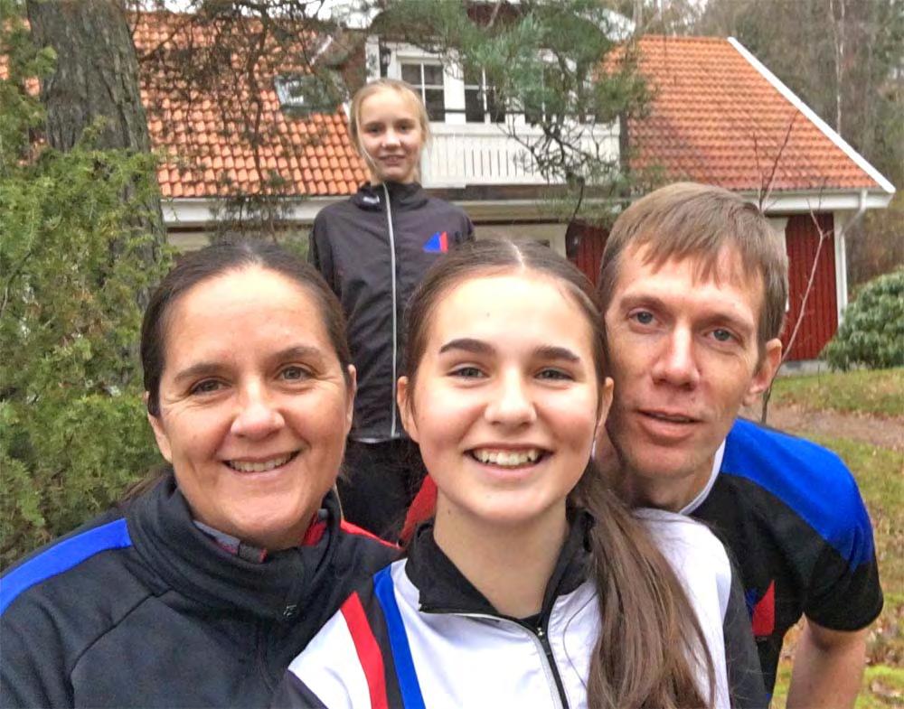 5 Valfrågor: Alice: Tumkompass/Planka Sommarsemester/Vintersemester Frukt/Godis Tights/Nylon Tiomila/25manna Stefan: Tumkompass/Planka Sommarsemester/Vintersemester Frukt/Godis Tights/Nylon