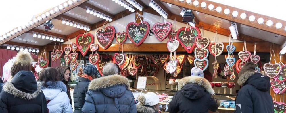 Årets julkonsert - med julmarknad i Sigtuna och julbord på Wenngarn Årets julresa går till charmiga Sigtuna som tar emot oss med en av Sveriges främsta julmarknader-här finns allt för alla.