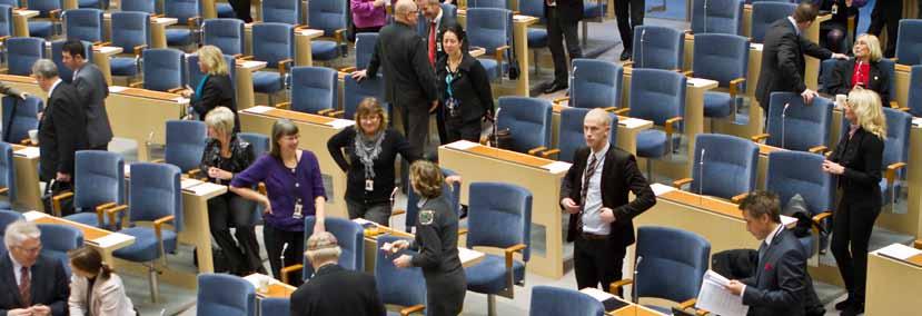 4 Arbetet i kammare och utskott Sveriges politiska hjärta Riksdagens 349 ledamöter samlas i kammaren för att debattera och fatta beslut.