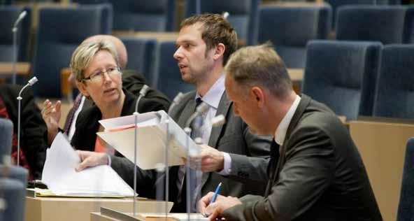 Arbetet i kammare och utskott 5 Foto: Melker Dahlstrand Oppositionsstrategi.