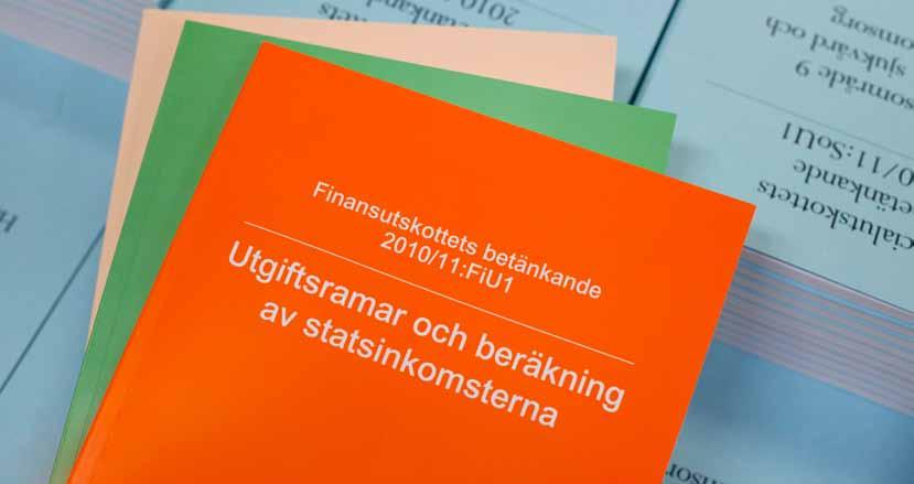 14 Arbetet i kammare och utskott Det här är ett betänkande Alla förslag som kommer till riksdagen behandlas av ett utskott.