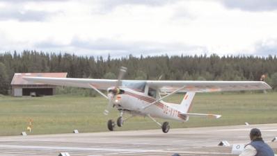 Fasta rutiner minskar arbetsbelastningen och höjer flygsäkerheten Minskad arbetsbelastning ökar flygsäkerheten högst påtagligt. Att landa är vanligtvis den mest krävande delen av en flygning.