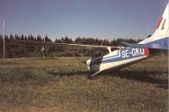 H50P-kommentarer Flygplantyp: Jodel D 113. Ouppmärksamhet. I BCL-D 1.5 förutsätts att man passerar tröskeln på en höjd av 15 meter.