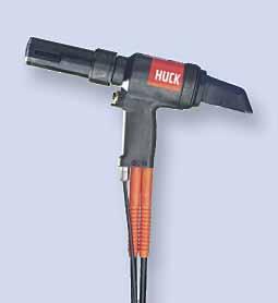 Hydraulisk kraftverktyg 2620-PT Hydrauliskt monteringsverktyg Detta verktyg är kraftfullt dimensionerat för snabb montering av de större fästelement inom nitningssystem med hög hållfasthet.