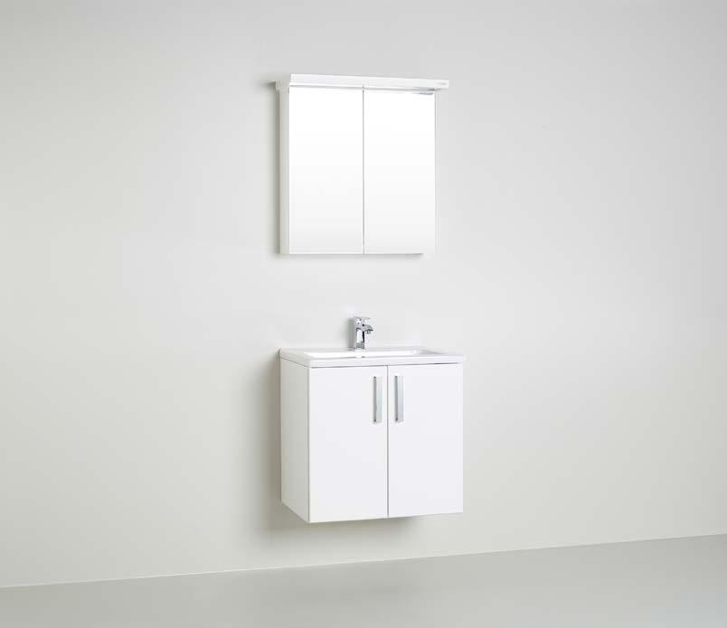 Inredning i wc/dusch KOMMOD Free, vit med två luckor. redd enligt planritning.