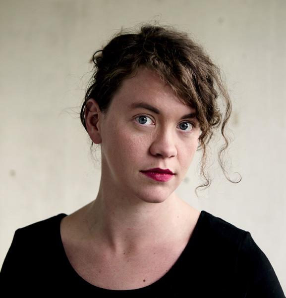 Det här är det djupaste och bästa man kan läsa när det handlar om tonåringar. Magnus Utvik Det är novellkonst på hög nivå. Den ger mig gåshud. Emma Holm, DN Hur bra som helst!