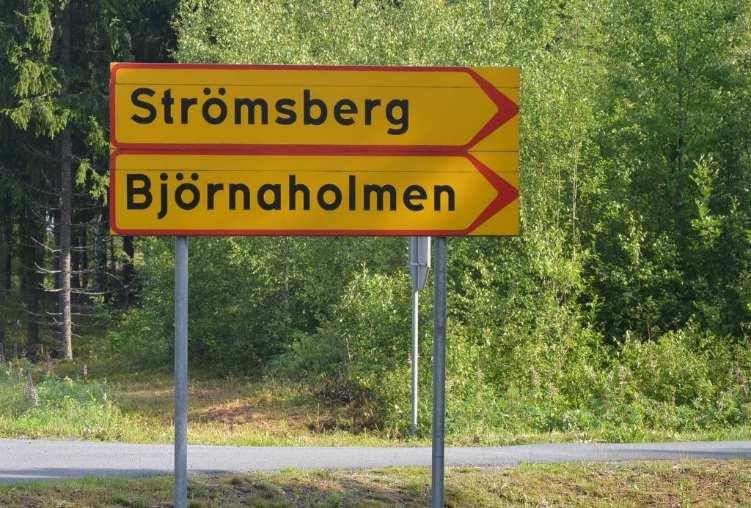 Vägbeskrivning Från Nässjö kör mot Bodafors, kör genom Grimstorp, efter några kilometer ta vänster mot Strömsberg, efter 100 meter ta höger mot Strömsberg, passera järngrindar och ni är inne på