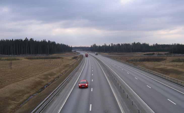 .3. Landskapsbild Landskapet i det aktuella stråket består av barrrskog med mindre inslag av jordbruksmark, våtmarker och sumpskogar. Norr om Markaryd passerar den planerade ledningen Lagan.