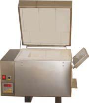 1300 C Robust hobbyugn, isolerad med eldfast lättvikstegel. Låg energiförbrukning. Snabb temperaturökning. Lockströmbrytare.