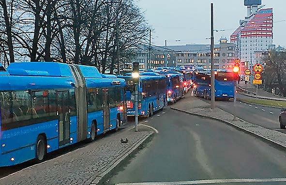 Detta är Målbild Koll2035 2017: Trångt ombord, trångt i stan K2020 KomBort KomLångt KomFort KomOfta KomNära KomTill KOLL2035 Stomnätet i storstadsområdet MÅLBILD KOLL2035 fokuserar på en pusselbit i