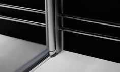 Alla svängbara duschdörrar är försedda med lyftgångjärn som lyfter dörrarna vid öppning och stängning. Dörrarna glider därmed tyst och smidigt, utan att ta i golvet. Lättskötta duschar.