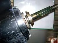 När du installerar ett XHS / system: 1. Säkerställ att propellern är tänkt att använda med din motor (Bild 4). 2. Adapterring för växelhus är nödvändig på alla VORTEX E Serie propellrar.