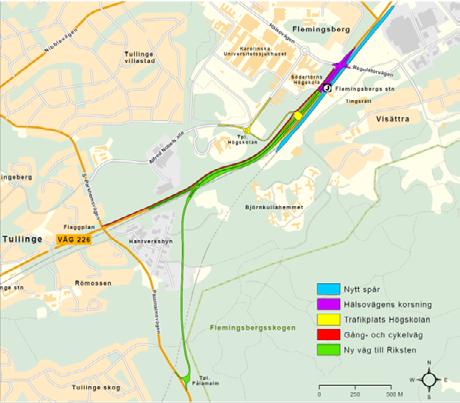 pacitetsproblem. Vägen utgör både en huvudväg och lokalväg med ett flertal vägkorsningar och utfarter. Detta gör att det är svårt att passera genom eller ansluta till väg 226 bland annat i Tullinge.