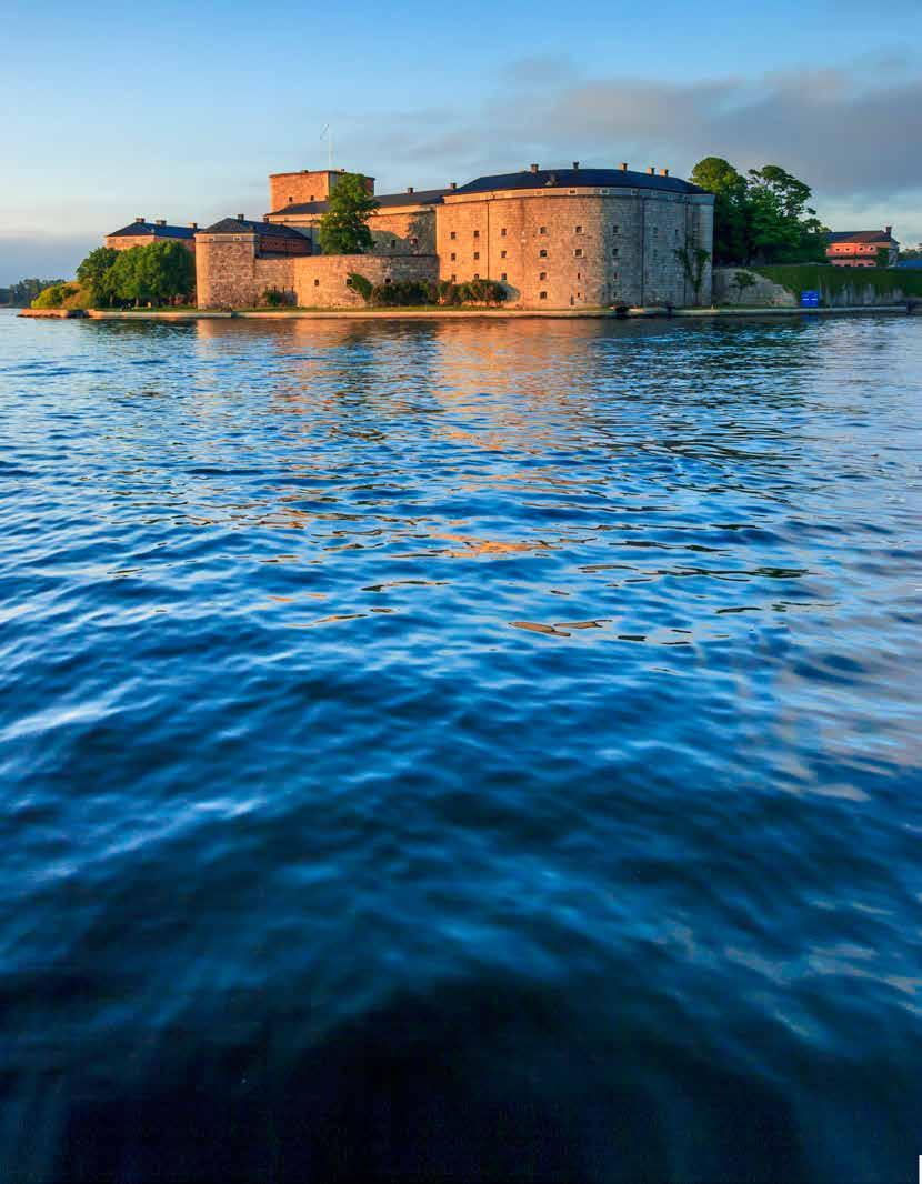 Today it is Vaxholm Fortress Museum, where you can follow along on an exciting journey through Sweden s coastal defense history.