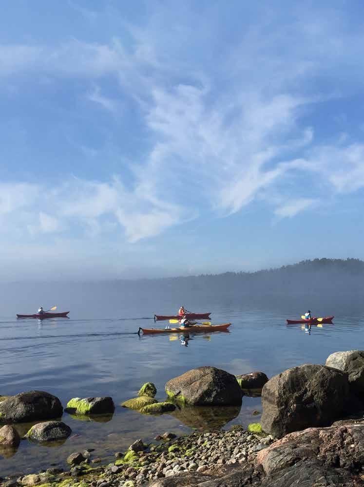 The sports associations Vaxholms Kanotsällskap (canoeing), Vaxholms Roddförening (rowing) and Waxholms water ski club are all on Eriksö, which lies on Vaxön s west side.