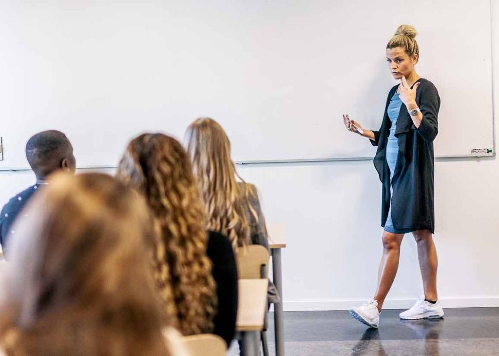 Därför arbetar vi för att din tid hos oss ska vara mer än bara gå i skolan. Därför arbetar vi för att du ska känna dig redo för vuxenlivet, högskolan och arbetslivet när du tar studenten.