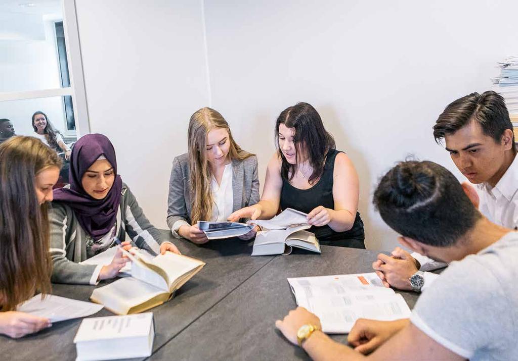 The power to question is the basis of all human progress. Indira Gandhi Våra utbildningar På Hermods Gymnasium erbjuder vi Sveriges mest populära gymnasieprogram, som samtliga är högskoleförberedande.