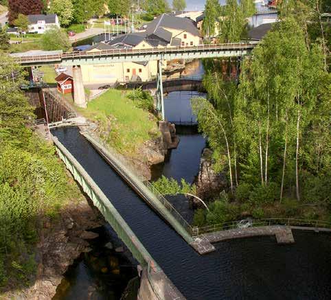 Benny Ruus, chef för Dalslands Kanal AB berättade om det aktuella projektet för kommunfullmäktige i Mellerud. Veronica och Leonardo med personal hälsar NYA och gamla patienter välkomna!
