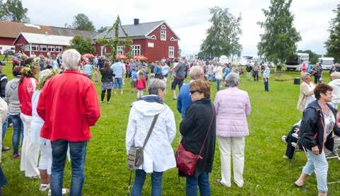 Många hemvändare till Dalbergså Som vanligt var midsommarfirandet vid Dalbergså idylliska vänerhamn lyckat.