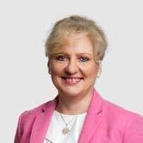 43 Årsredovisning APL 2016 Ledning 1. Eva Sjökvist Saers Vd Född 1962. Apotekare och disputerad inom läkemedelsutveckling.