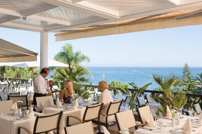 Hotell Mediterranean Beach Hotel **** 71 Amathus Avenue, 4533 Agios Tychonas,