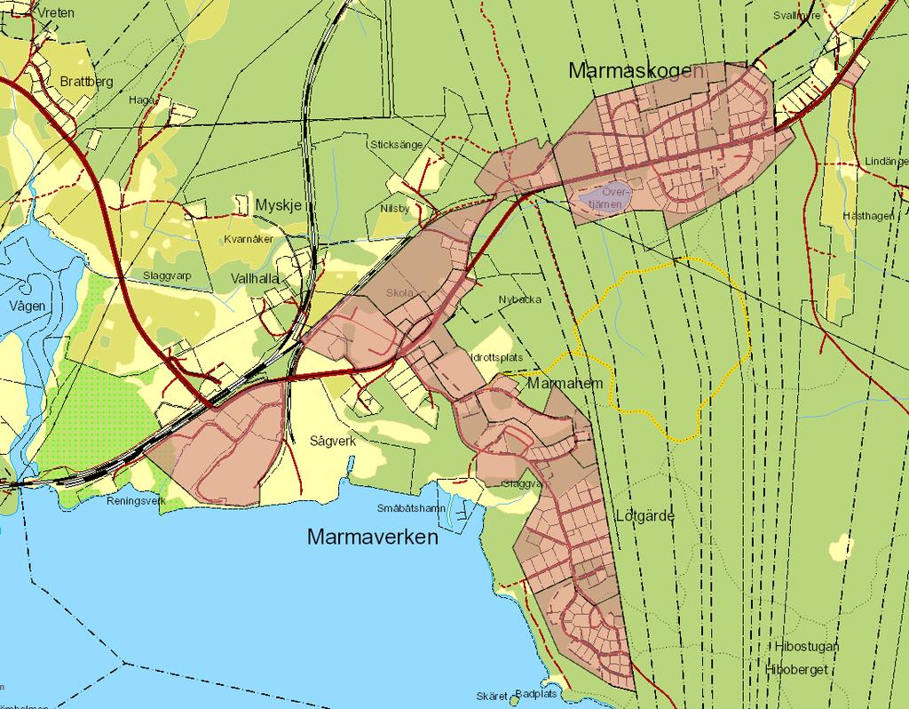 Marmaverken Marmaverken är vackert beläget vid sjön Marmen, som tillsammans med Bergviken ingår i älven Ljusnans stora vattensystem. Hiboberget med sin stuga är ett populärt utflyktsmål.